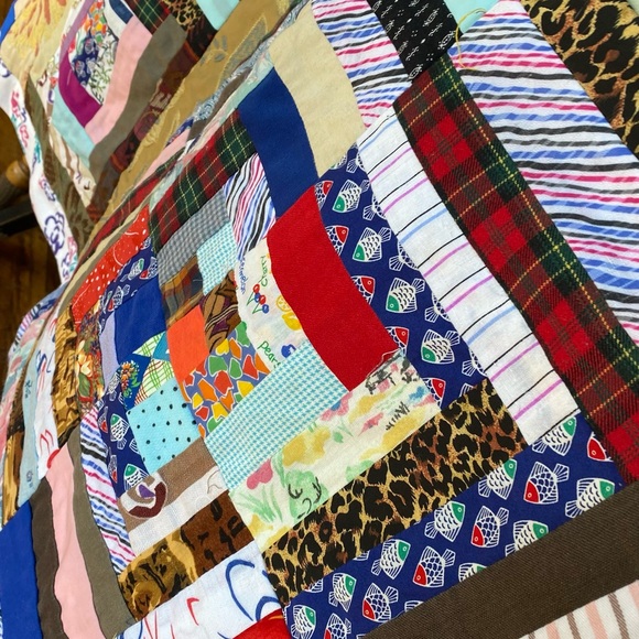 Vintage Patched Blanket - Picture 5 of 12